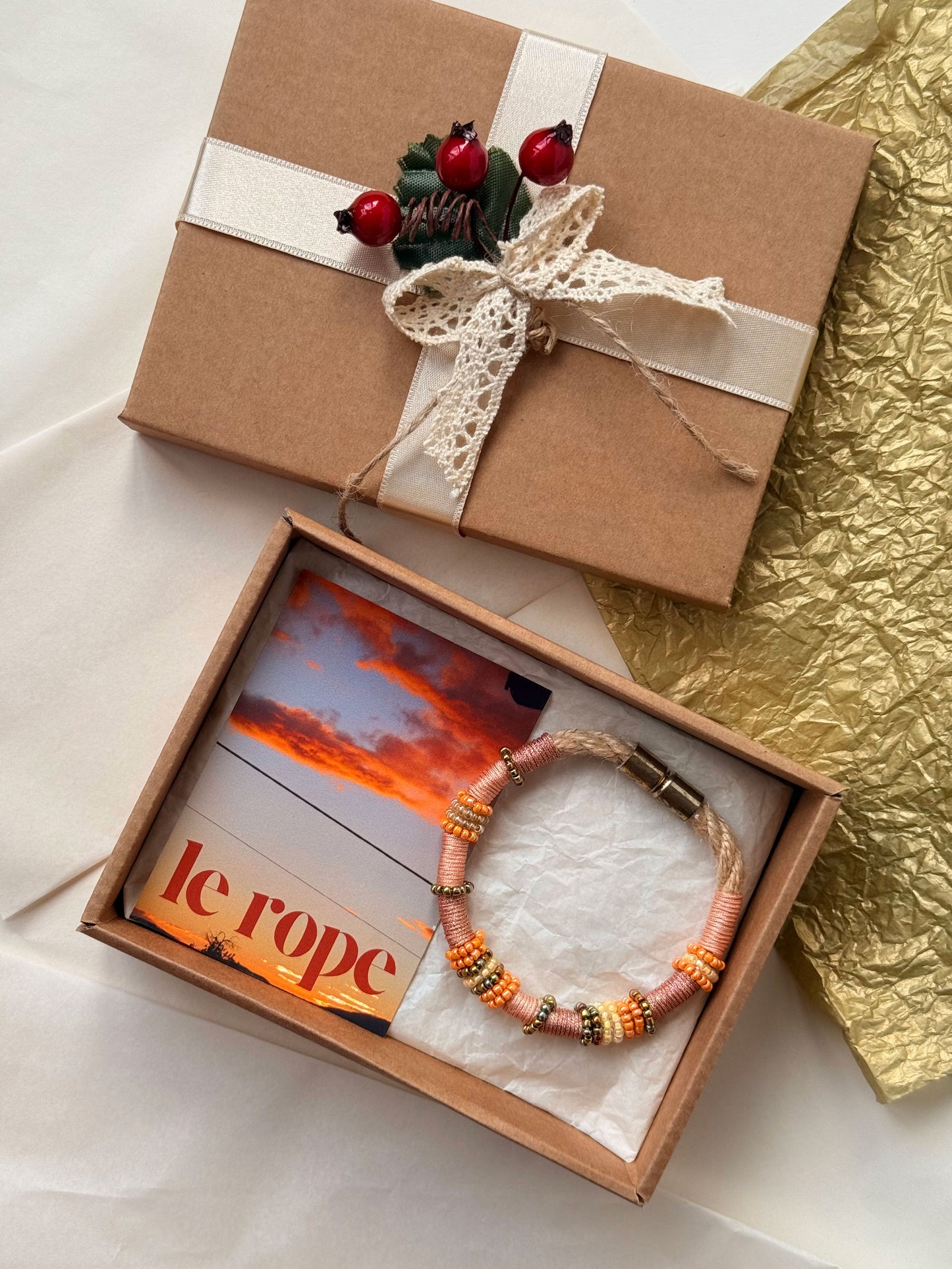 Christmas pack Le Rope Bracelet perfect for gift giving for Christmas season 2026 and New Year 2026