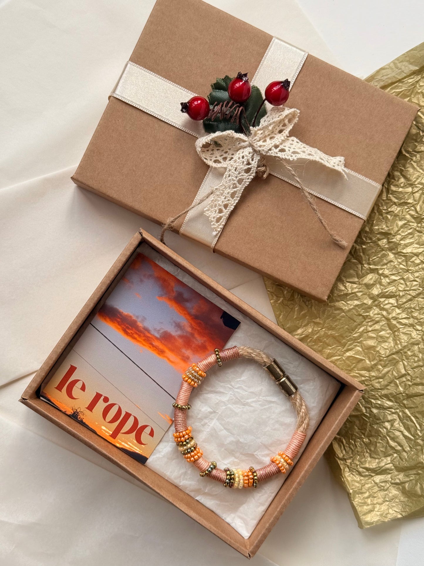 Christmas pack Le Rope Bracelet perfect for gift giving for Christmas season 2026 and New Year 2026