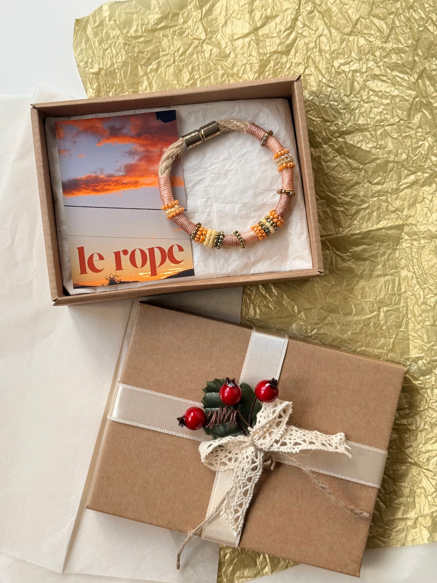 Christmas pack Le Rope Bracelet perfect for gift giving for Christmas season 2026 and New Year 2026