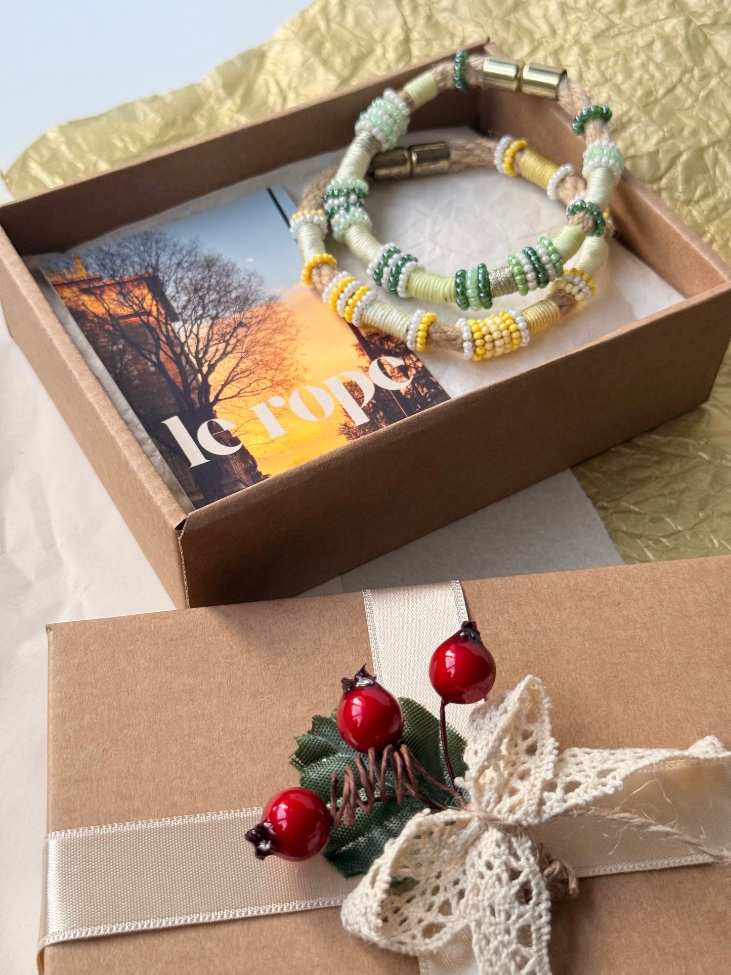 Christmas set of two Le Rope Bracelets perfect for gift giving for Christmas season 2026 and New Year 2026