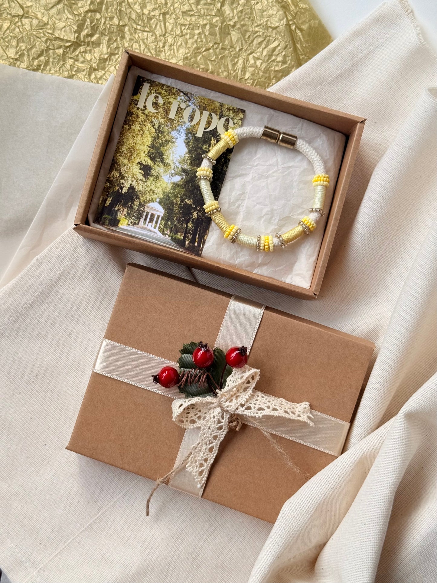 Christmas pack Le Rope Bracelet perfect for gift giving for Christmas season 2026 and New Year 2026