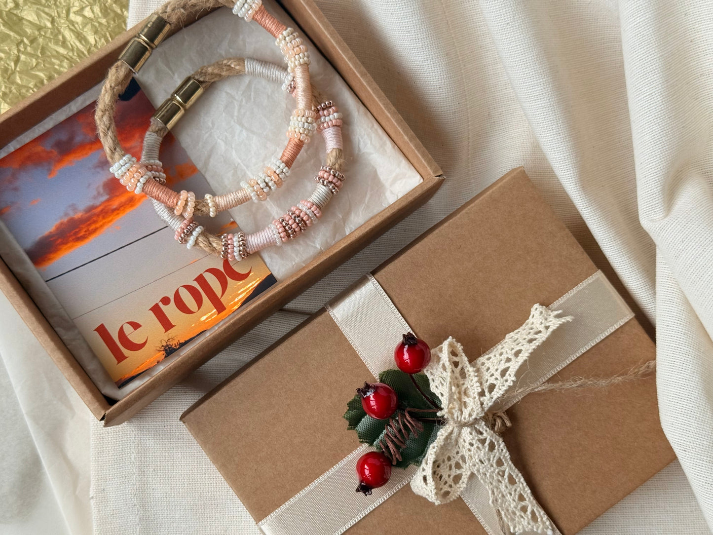 Christmas set of two Le Rope Bracelets perfect for gift giving for Christmas season 2026 and New Year 2026